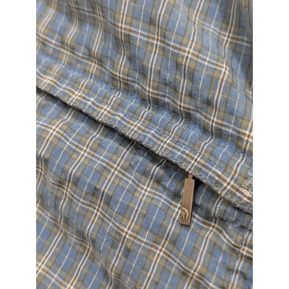 The North Face Mens Large Blue Plaid Short Sleeve Vented Hiking Fishing Shirt